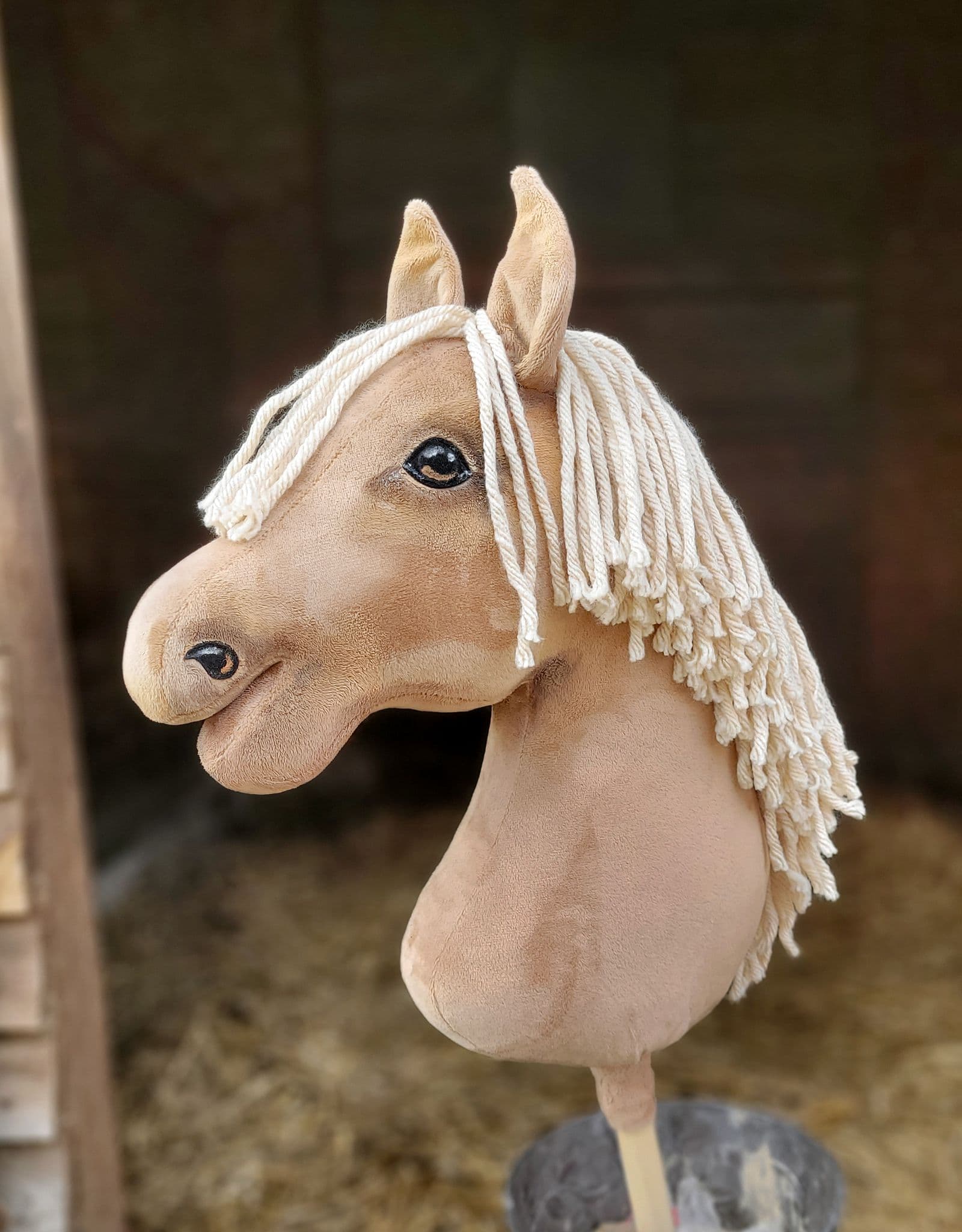 Hobby Horse Duży koń na kiju Premium - izabelowaty  A3