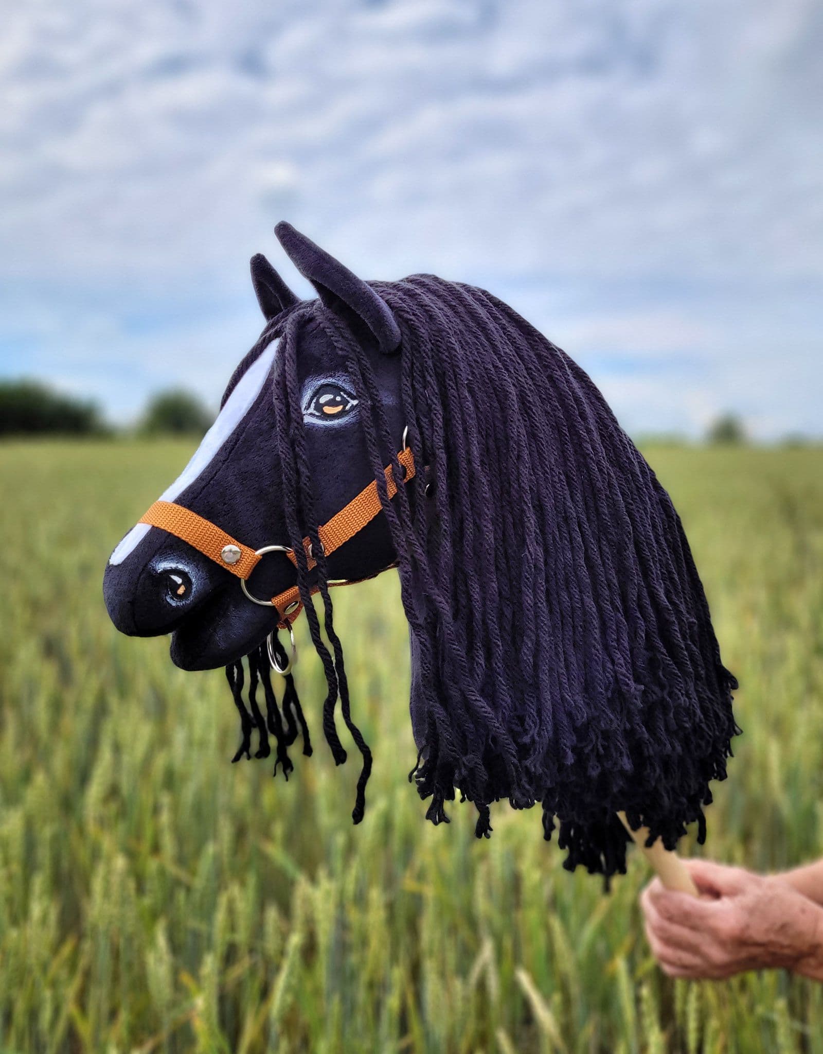 Hobby Horse Duży koń na kiju Premium - fryz koń fryzyjski II A3