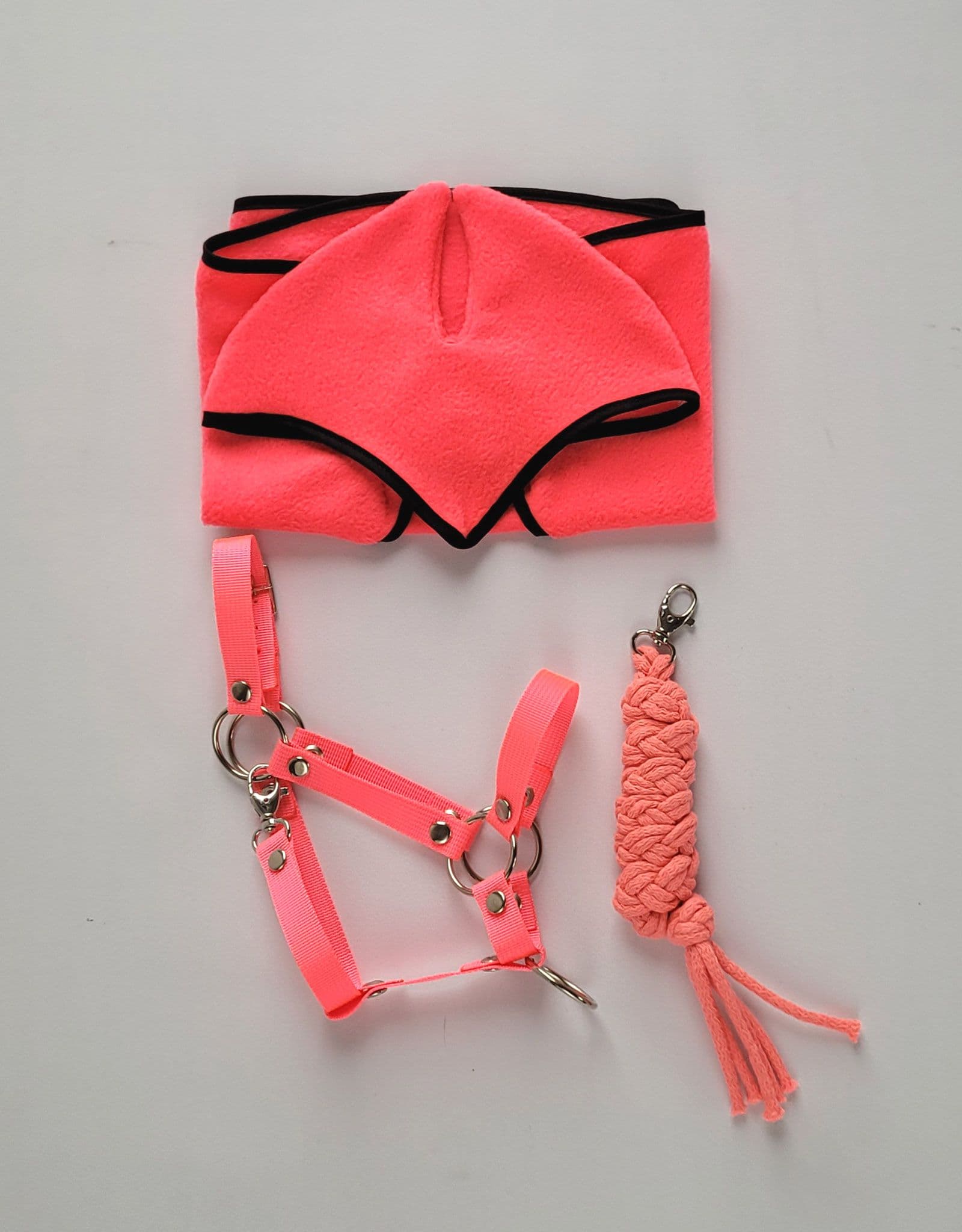 Zestaw dla Hobby Horse A3: derka + nauszniki – neon pink