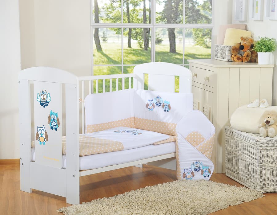 Komplet pościeli dla dzieci 135x100cm z ochraniaczem 3-cz Sówki beżowe z haftem beżowo-niebieskim