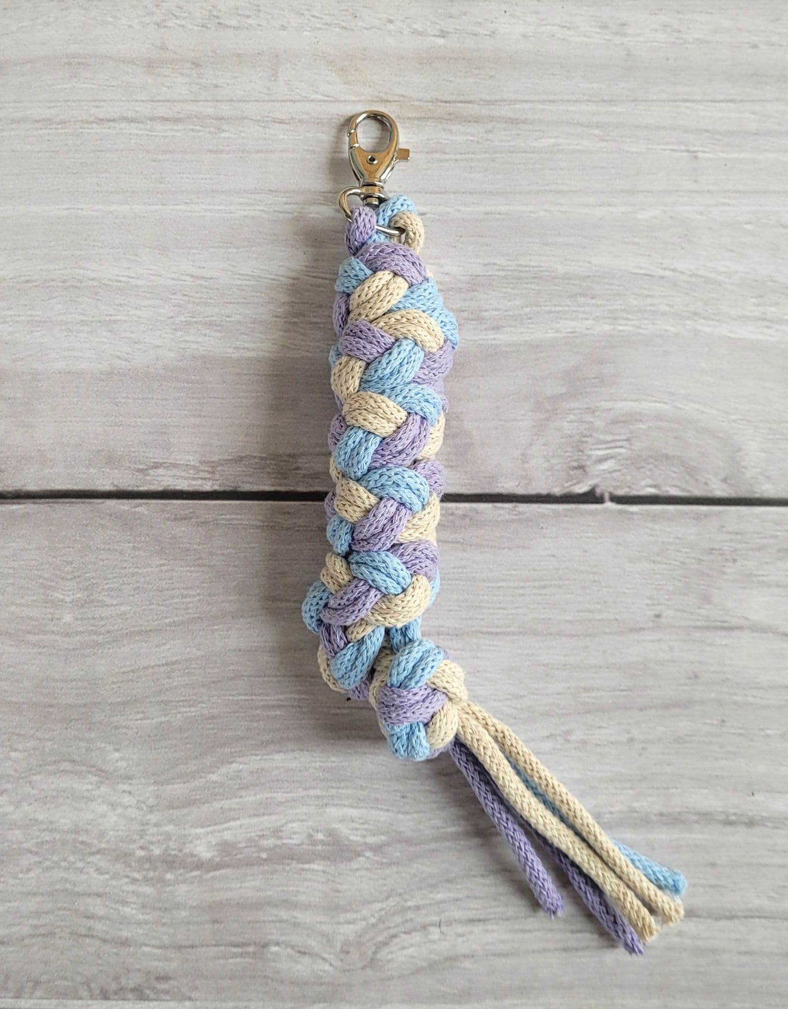 Uwiąz dla Hobby Horse ze sznurka – fiolet/ błękit/ jasny beż