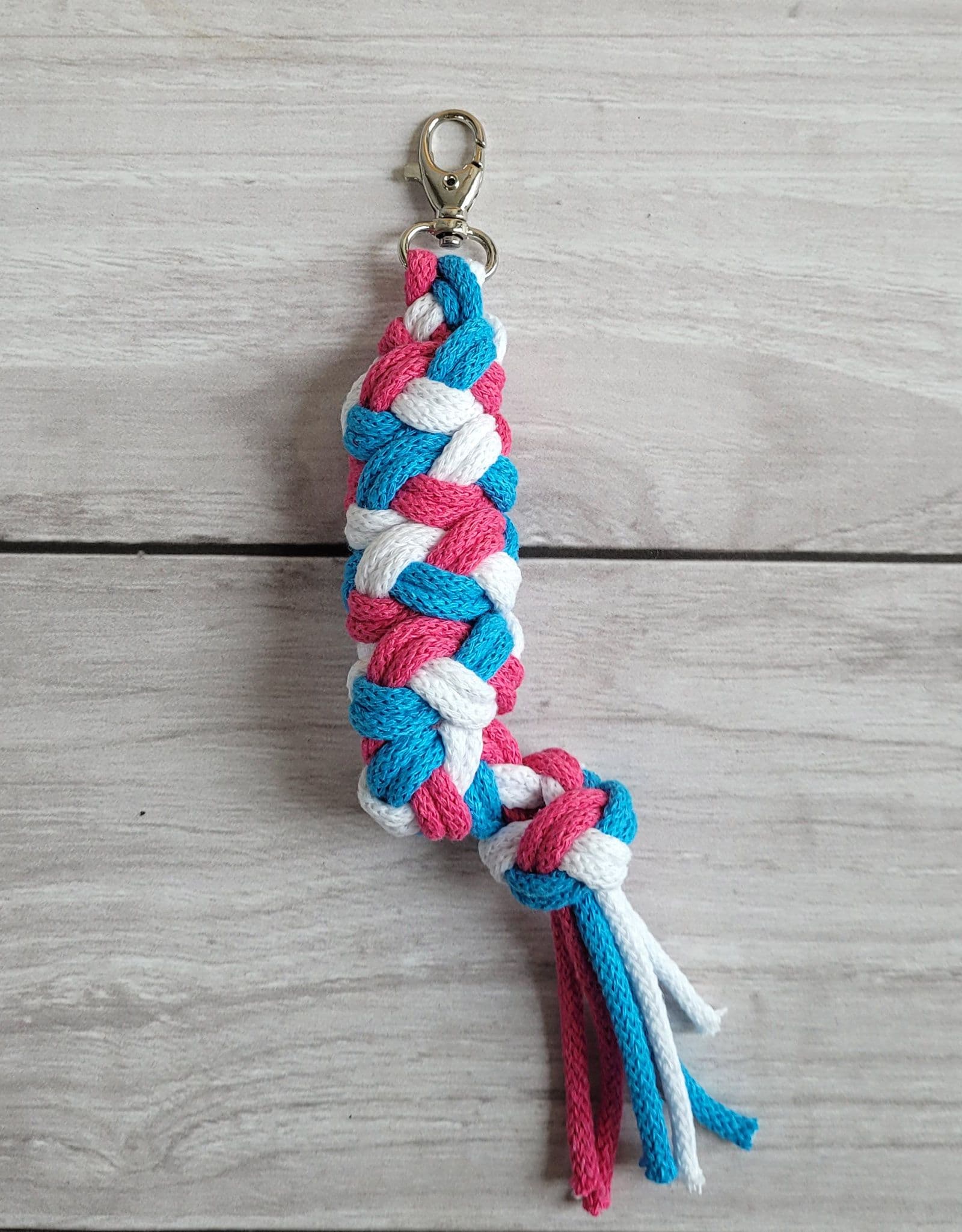 Uwiąz dla Hobby Horse ze sznurka – ciemny róż/ turkus/ biały