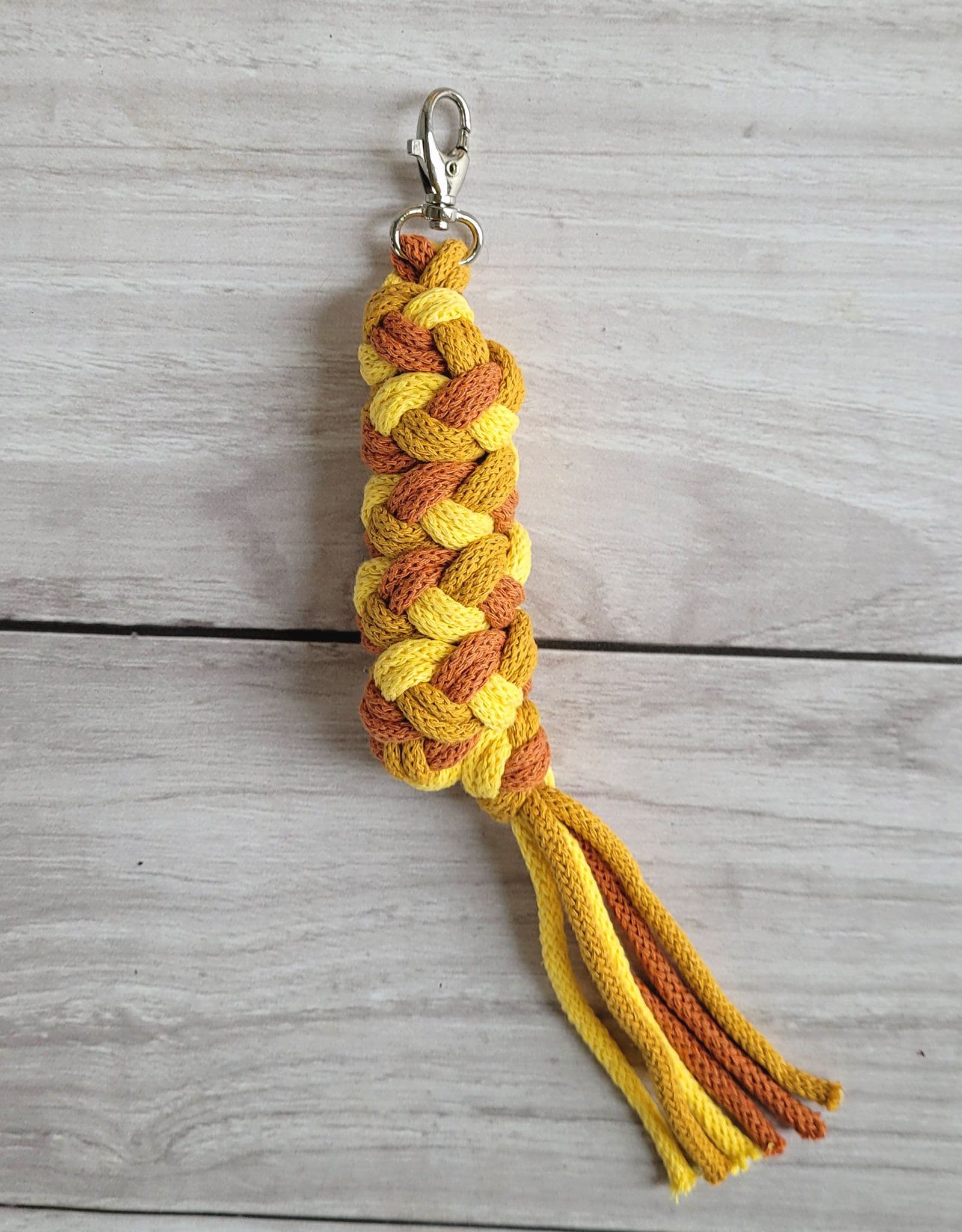 Uwiąz dla Hobby Horse ze sznurka – żółty/ musztarda/ terracota